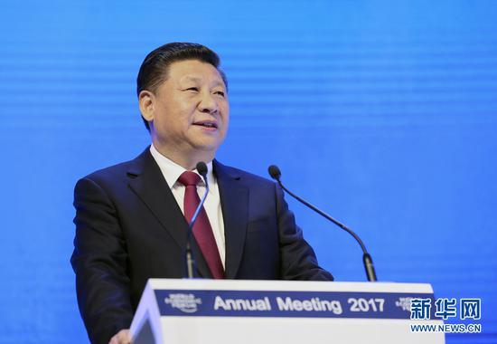图为:2017年1月17日,国家主席习近平在瑞士达沃斯国际会议中心出席世界经济论坛2017年年会开幕式,并发表题为《共担时代责任共促全球发展》的主旨演讲。
